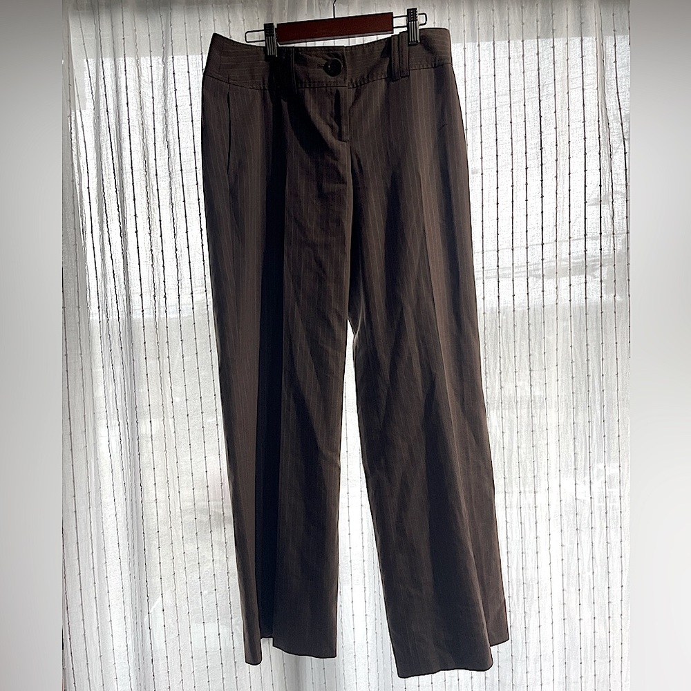 ANN TAYLOR Signature Fit Lower on Waist Striped Pants